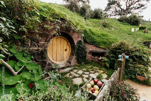 Obraz na płótnie Enchanting Hobbit Haven: A Homely Retreat in the Spirit of Middle-earth w salonie