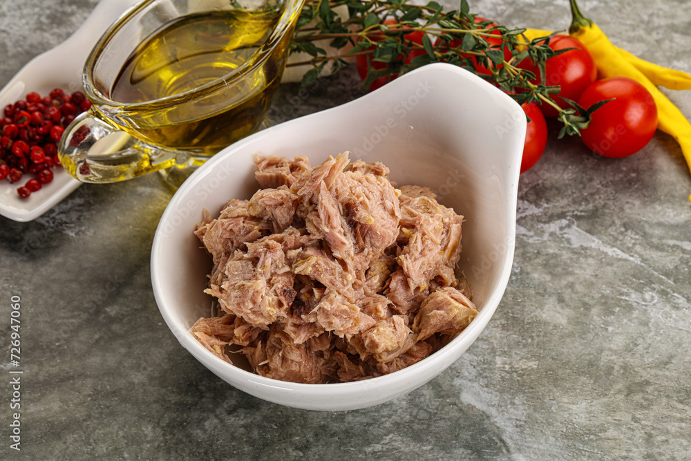 Canned tuna fillet for salad