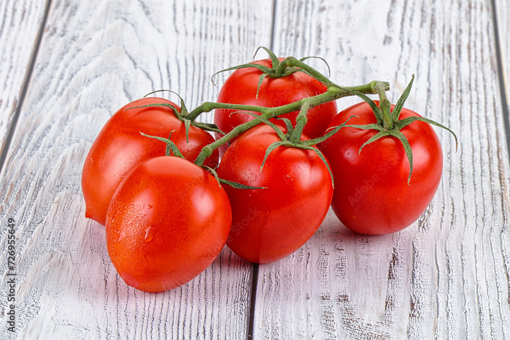 Raw red Flamenco tomato branch Raw red Flamenco tomato branch