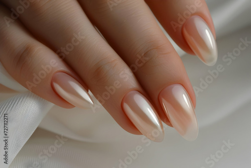 Peach Minimalistic Manicure, nail art