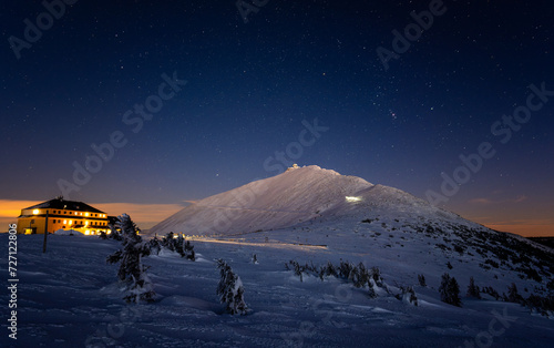 Fototapeta Naklejka Na Ścianę i Meble -  view on Sniezka mountain at night with stars sky in Giant mountains 