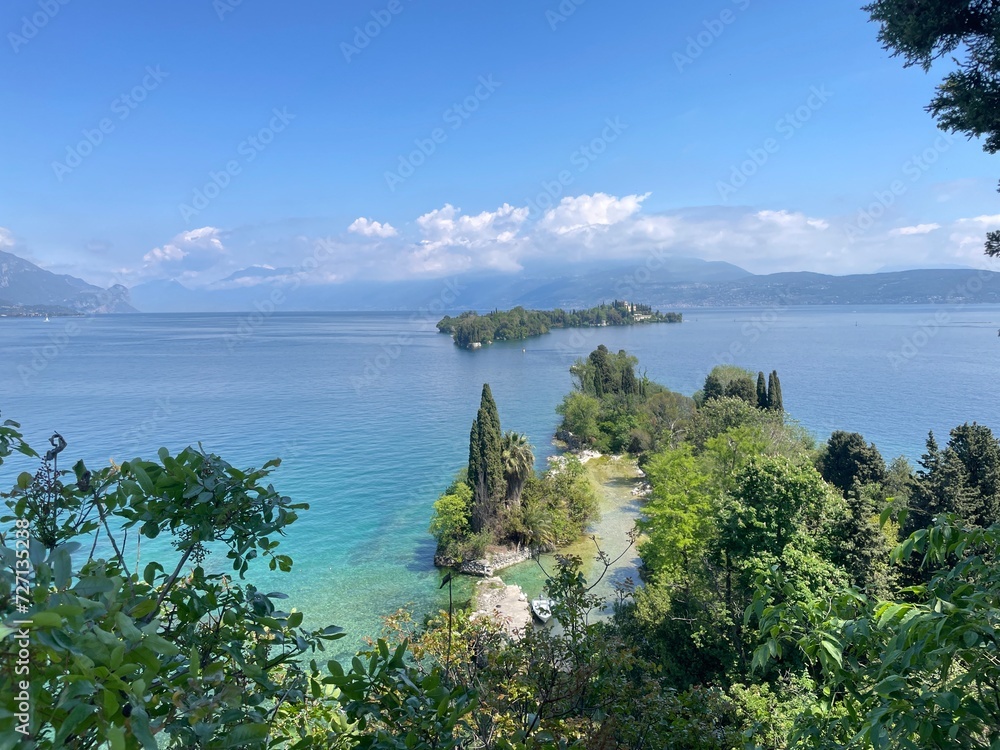 
lake, landscape, water, nature, beach, summer, ocean, mountain, arrival, coast, tourism, mediterranean, vacation, sight, Lake Garda, Italy, Europe