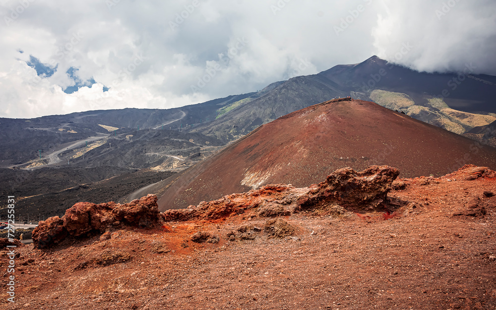 the lunar beauty that the peaks of the Etna volcano in Sicily offer
