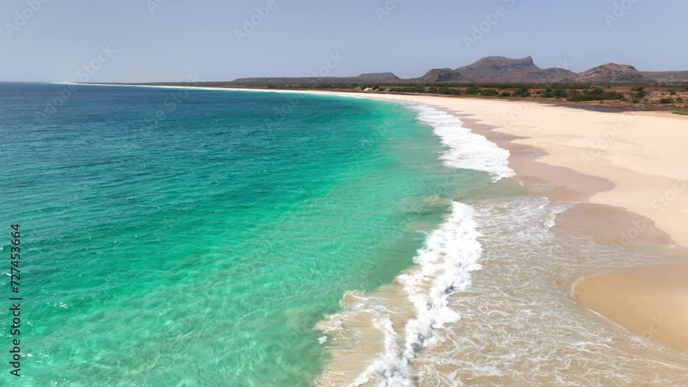 Afrika - Kap Verde - Boa Vista – Strand – Küste - Wellen Afrika - Kap Verde - Boa Vista – Strand – Küste - Wellen