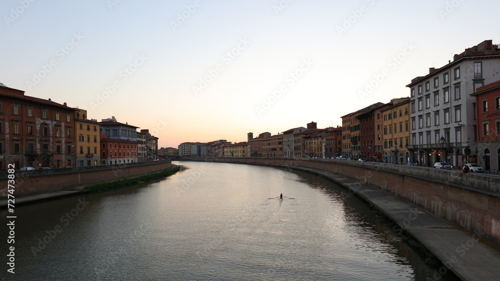 Río Arno, Pisa, Italia