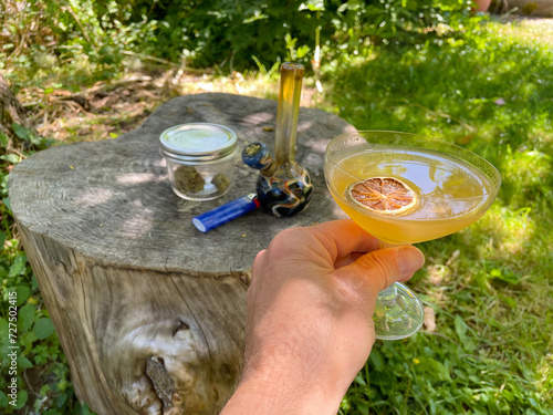Принти на полотні Drink and Bong 02