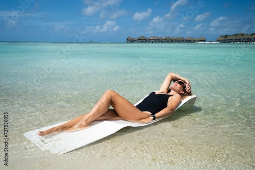 Beautiful Girl Posing Against Backdrop Blue Ocean Maldives 3