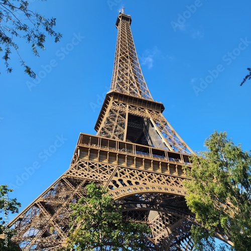 eiffel tower