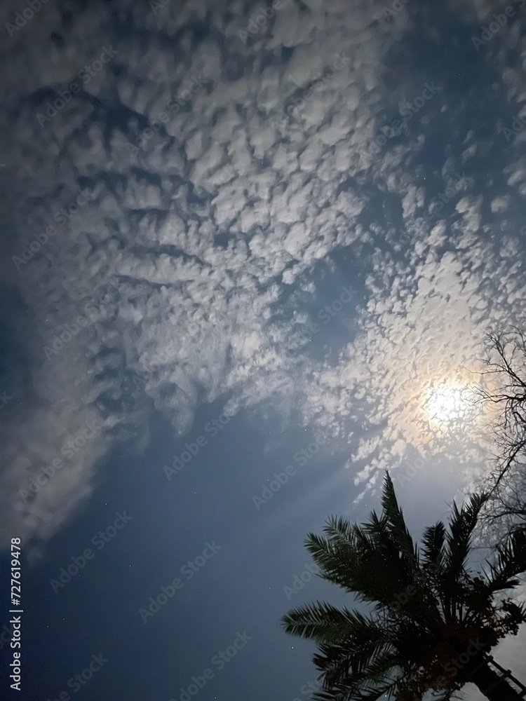 Naklejka premium sun and clouds