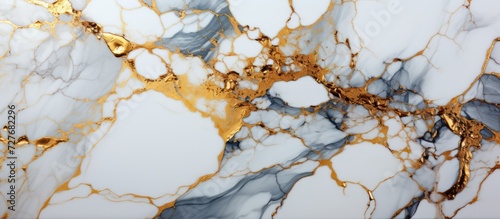 Obraz  z motywem White Marble texture with shiny gold veins for digital wall design