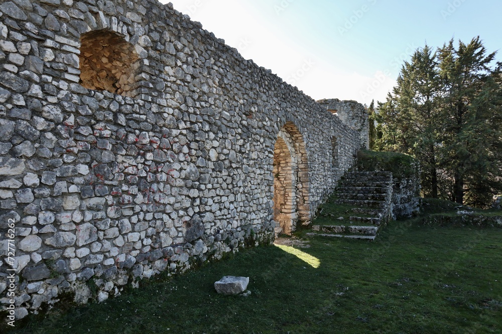 Civita Superiore - Resti del castello