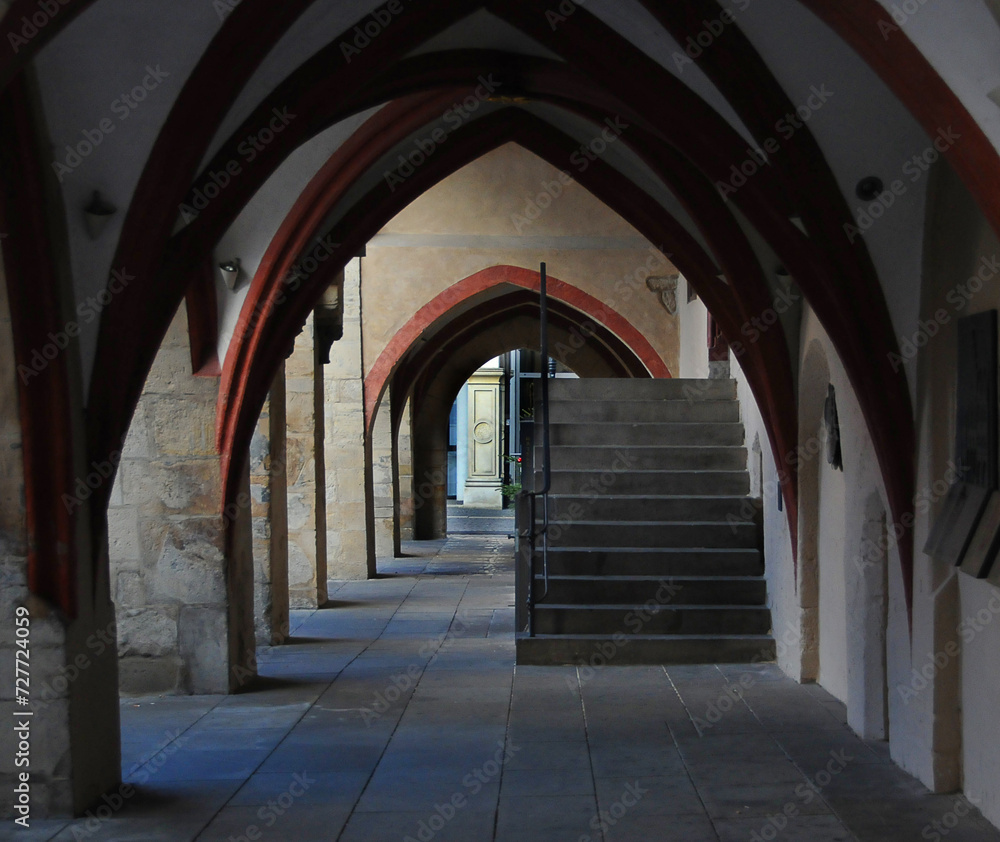Obraz premium Arkadengang am Rathaus von Hildesheim