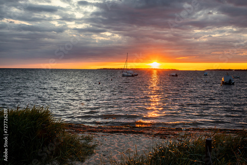 Urlaub in Mecklenburg Vorpommern an der Ostsee stimmungsvoller Sonnenuntergang