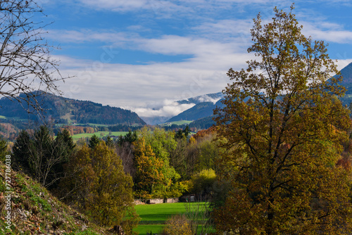 Blick von Auerburg im Herbst in Oberaudorf
