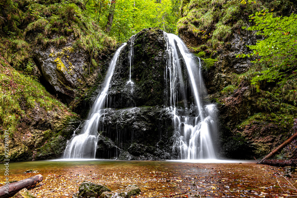 Obraz premium Wasserfall Josefstal