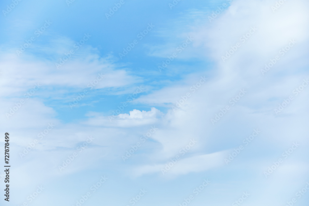 Naklejka premium Blue sky with white cloud. Copy space. 