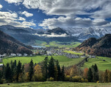 Blick beim Aufstieg auf den Brennkopf zum Walchsee, Alpen, Kaiserwinkl, Tirol, Österreich
