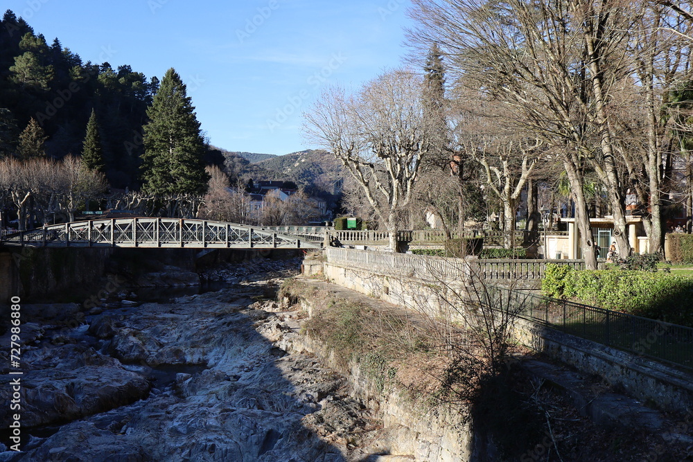 La rivière la Volane, village de Vals les Bains, département de l'Ardèche, France