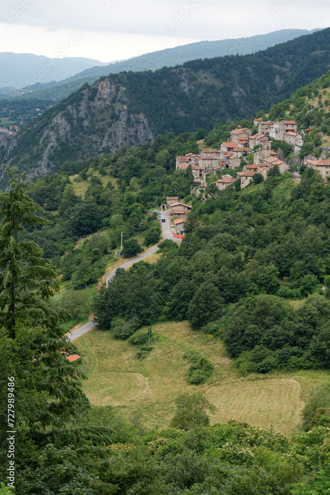 Italien - Toskana - Provinz Lucca - Sassorosso Italien - Toskana - Provinz Lucca - Sassorosso