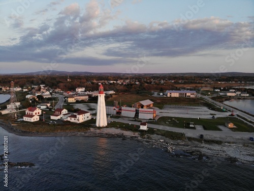 phare couché soleil