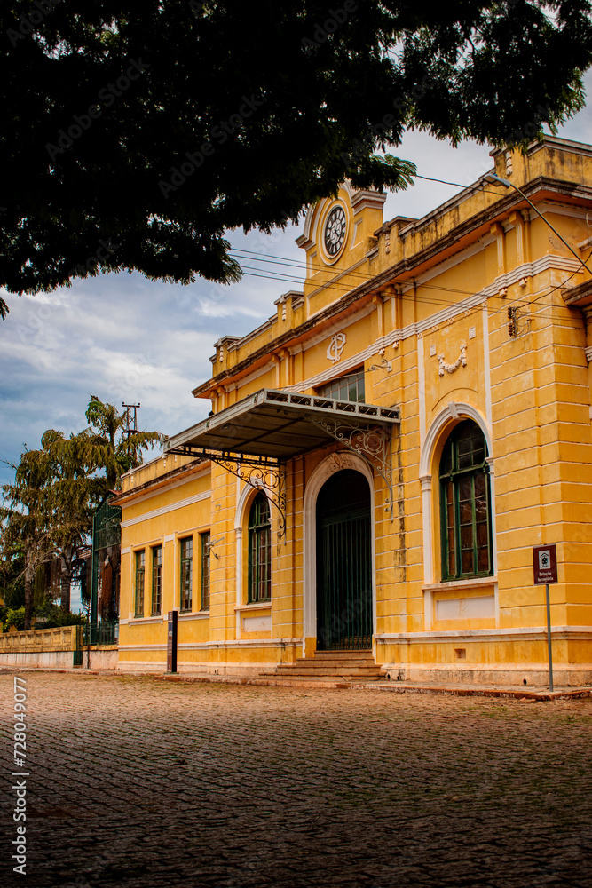 Fototapeta premium Estação Ferroviária no interior da cidade de Jaú–SP