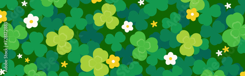 背景イラスト_クローバーと花