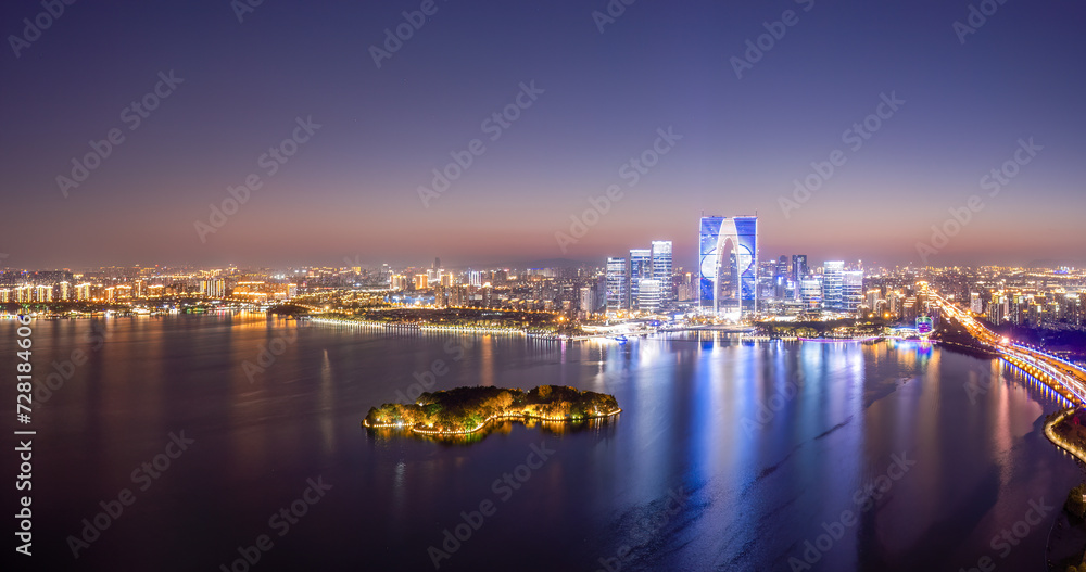 Aerial photography of the night view of the city by Jinji Lake in Suzhou.. .笔记.