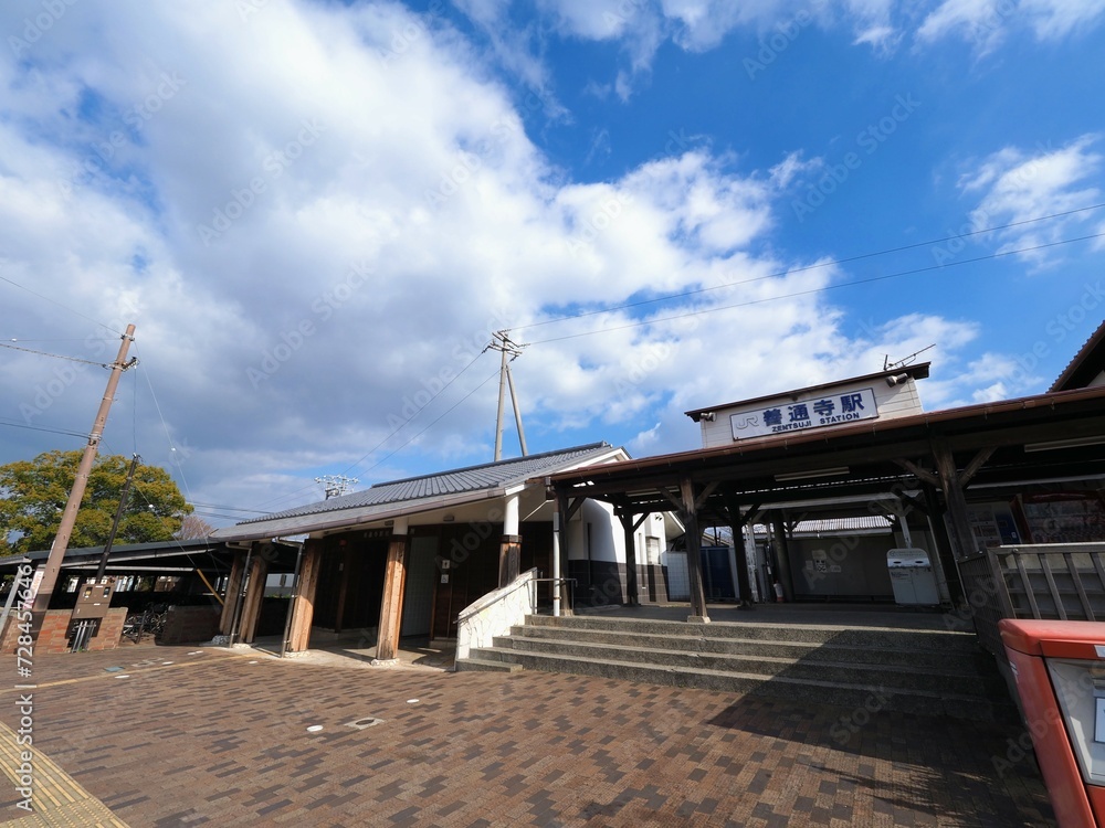 日本最古の木造駅舎・善通寺駅【香川県善通寺市】 日本最古の木造駅舎・善通寺駅【香川県善通寺市】