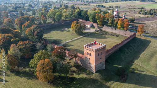 Medininkai castle photo