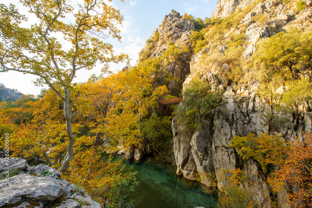 Yazili Canyon ( Yazili Kanyon )  is in the Sutculer, Isparta,with its lakes and the picturesque views of the area, and also the rich variety of flora and fauna.