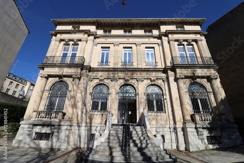 Bâtiment typique, vu de l'extérieur, ville de Privas, département de l'Ardèche, France