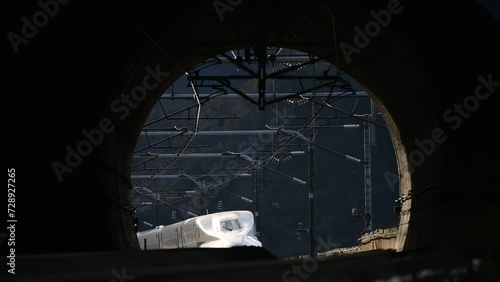 加勢野トンネルを通過する東海道新幹線N700A （東海道新幹線 米原 - 岐阜羽島, 2024年2月）