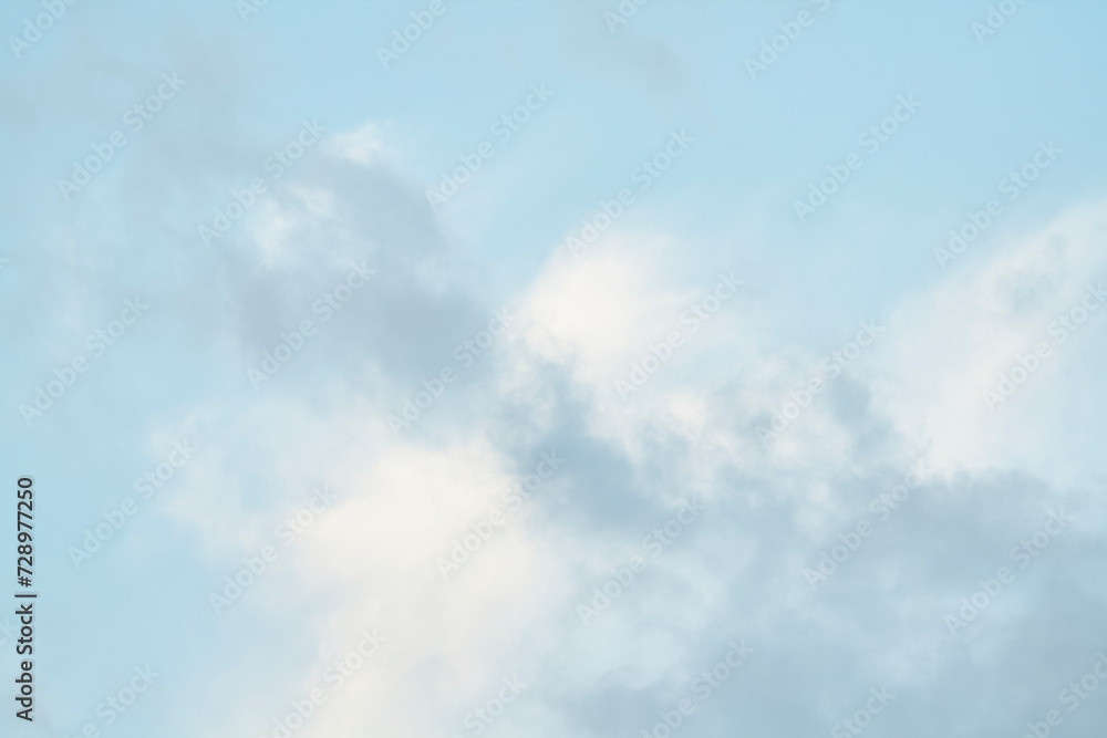 白い雲と暗い雲 白い雲と暗い雲