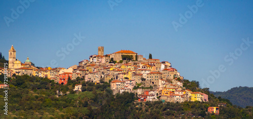 Italia, Liguria, il borgo di Vezzano Ligure.