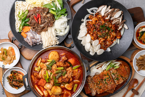 Korean food, stir-fried chicken, stir-fried chicken, webfoot octopus, bulgogi, octopus, hot pot, hairtail, braised, side dish, set meal