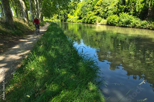 Provence, Canal du Midi photo