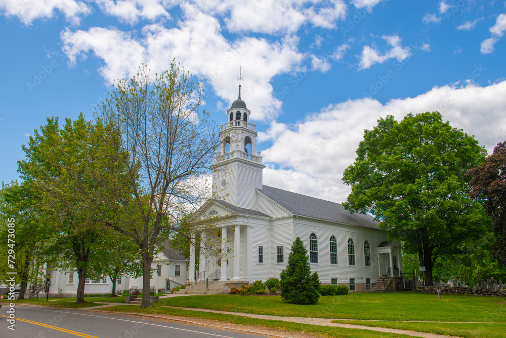 Congregational Church of Hollis at 3 Monument Square in the historic town center of Hollis, New Hamshire NH, USA. 