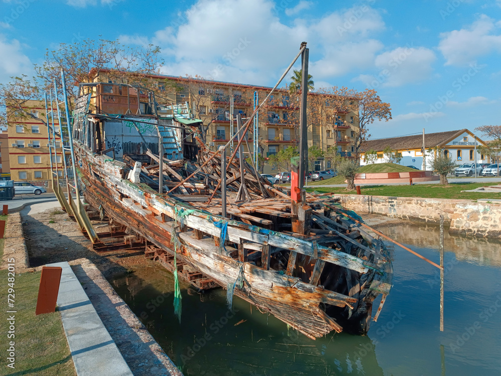 Barco en ruinas Barco en ruinas