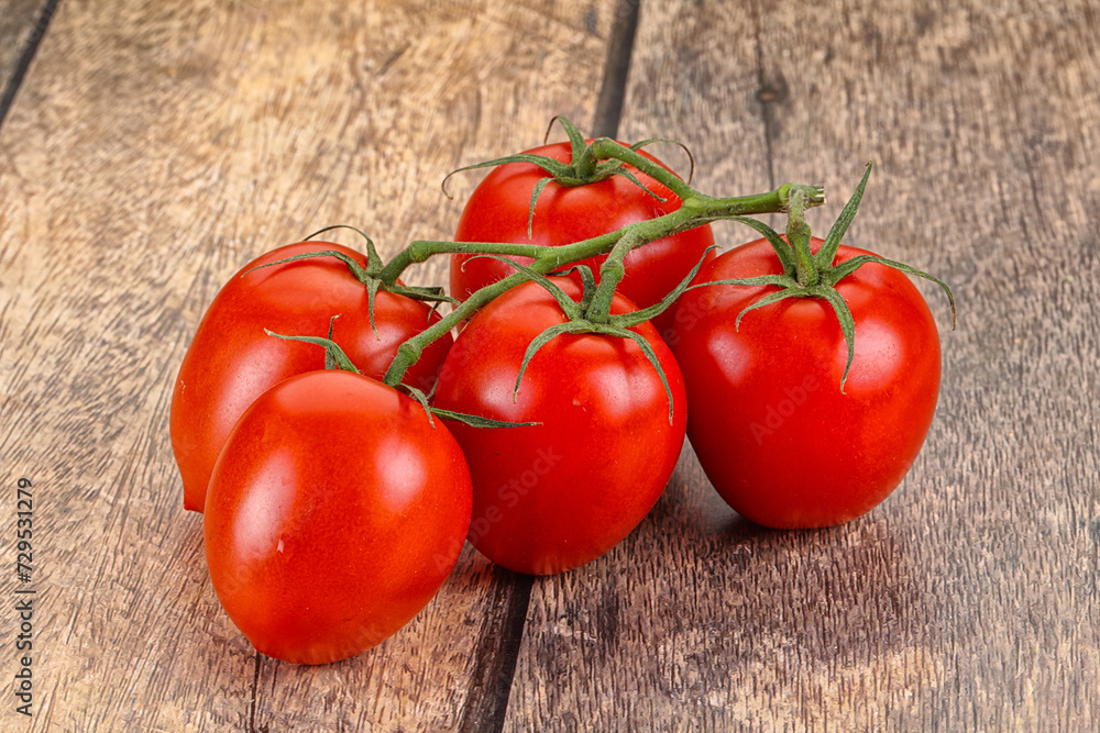 Raw red Flamenco tomato branch Raw red Flamenco tomato branch