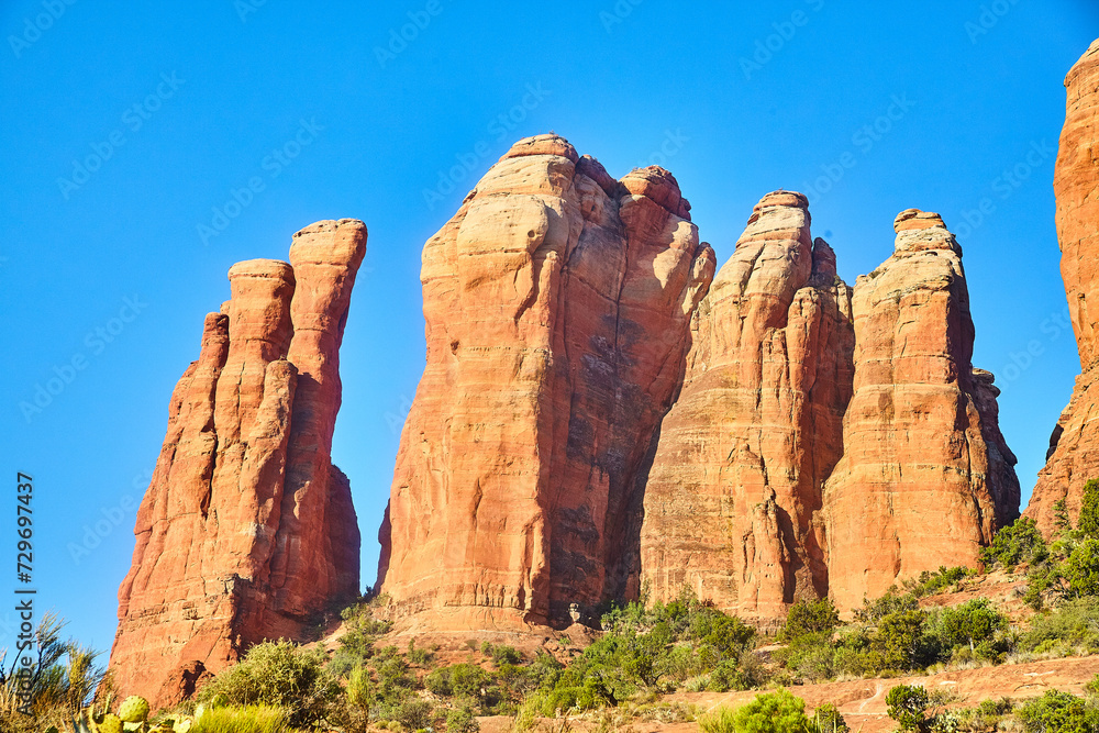 Fototapeta premium Sedona Red Rock Formations and Blue Sky - Ground View Perspective