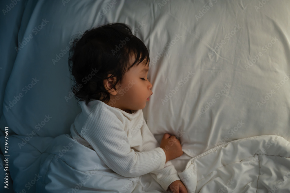 toddler baby sleeping on bed at night toddler baby sleeping on bed at night