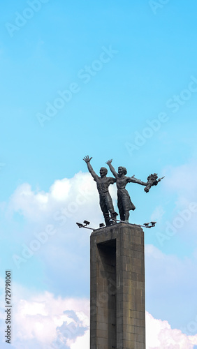 Patung Selamat Datang di Bundaran HI, Jakarta