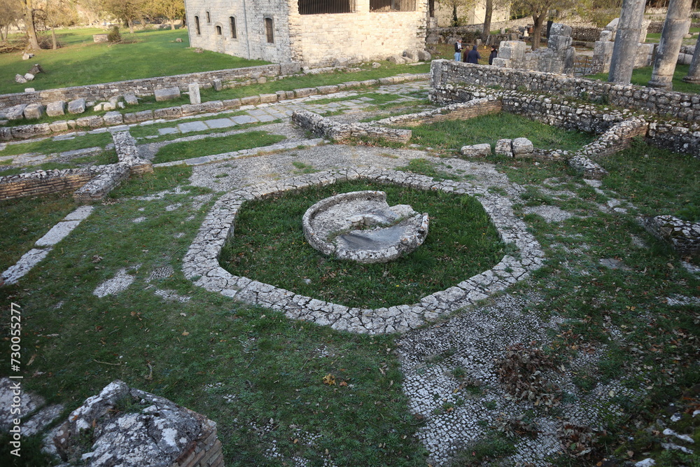 Altilia - Macellum nel Parco Archeologico di Sepino