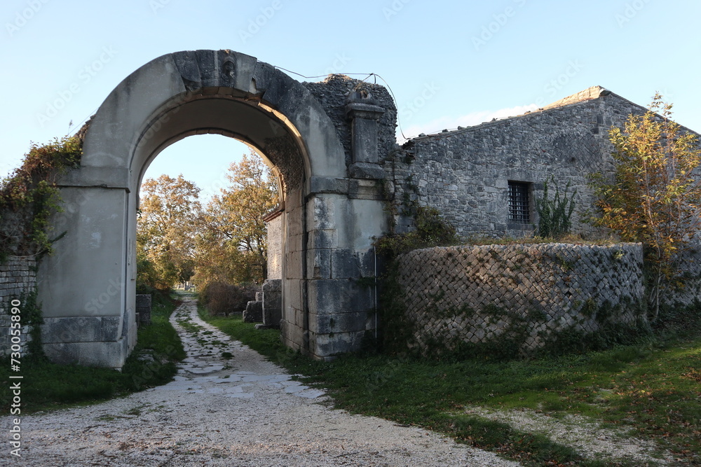 Altilia - Porta Benevento al Parco Archeologico di Sepino