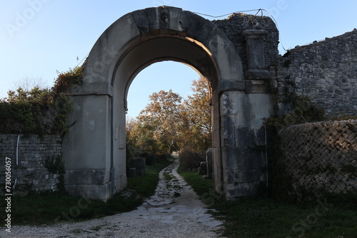 Obraz na płótnie Altilia - Porta Benevento nel Parco Archeologico di Sepino w salonie