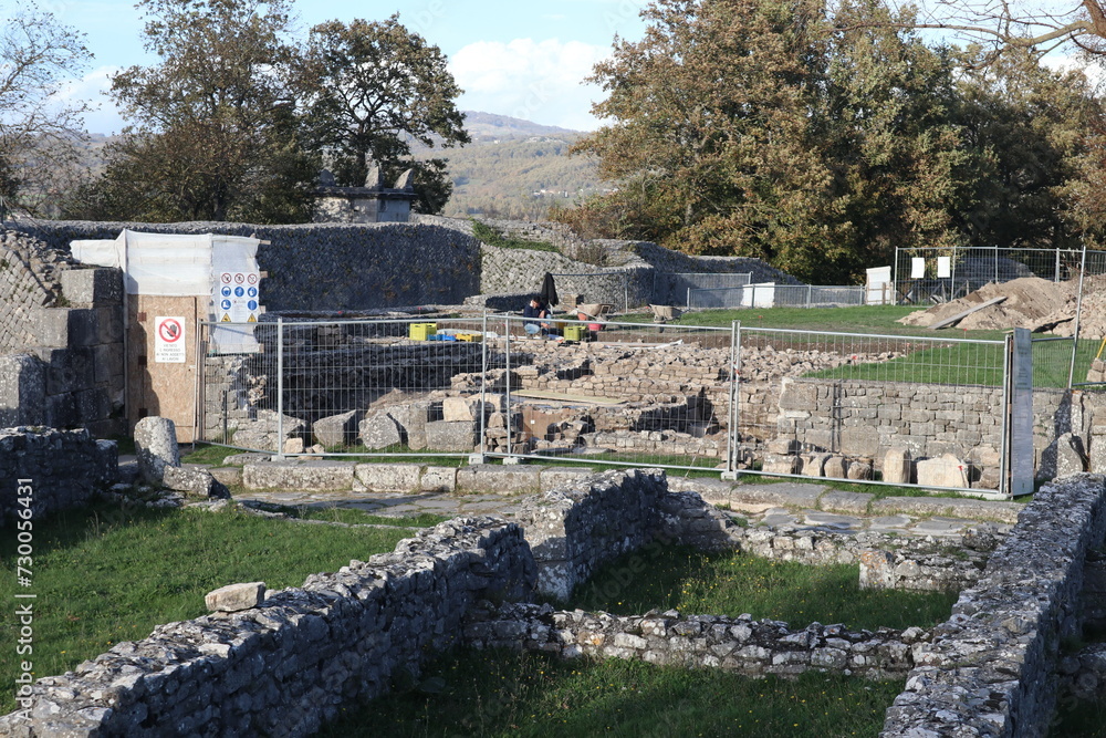 Altilia - Scavi delle terme presso Porta Boiano nel Parco Archeologico di Sepino