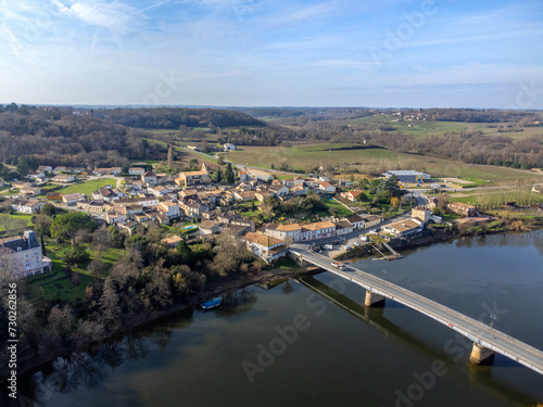 Fototapeta Naklejka Na Ścianę i Meble -  Saint-Jean-de-Blaignac, city in Gironde department of France