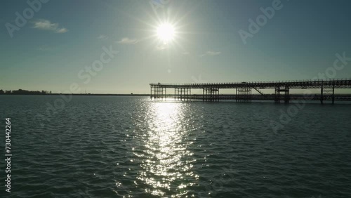 Wallpaper Mural Muelle de mineral de la compañía Riotinto, Huelva, Andalucía, España. Febrero de 2024. Torontodigital.ca