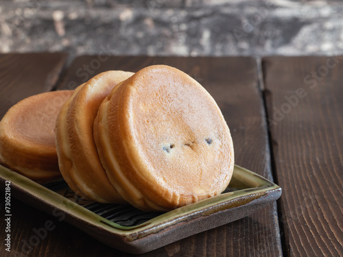 甘い餡子が中に入ってる和菓子のおやき。 photo