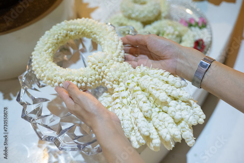  Beautiful jasmine garland